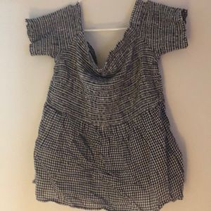 Off shoulder peplum Old Navy black and white top
